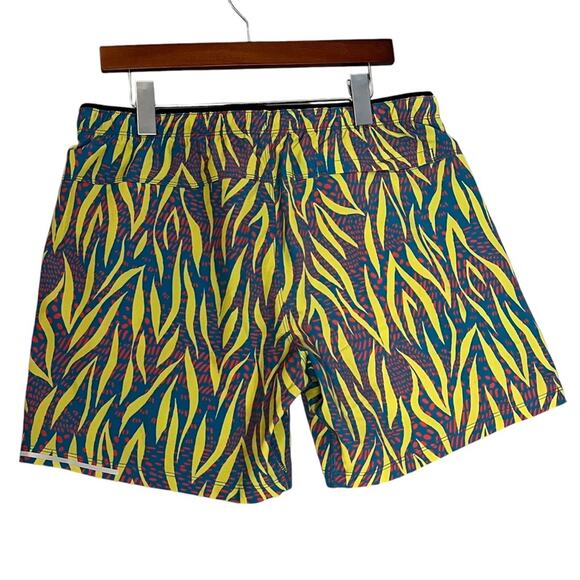 Maamgic 6 Inch Yellow Flame Hybrid Shorts Mens Large Pull-On Abstract Print - Picture 4 of 8